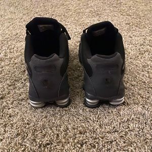 Mens gently used size 13 Nike Shocks super clean